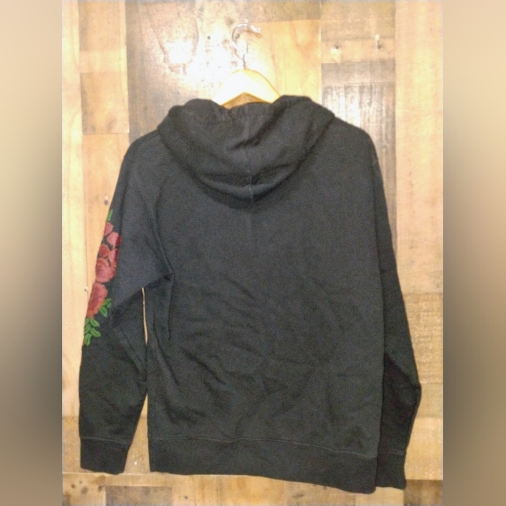 Young & Reckless Logo Rose Hooded Hoodie Size XS/SMALL Black Red - Picture 7 of 7